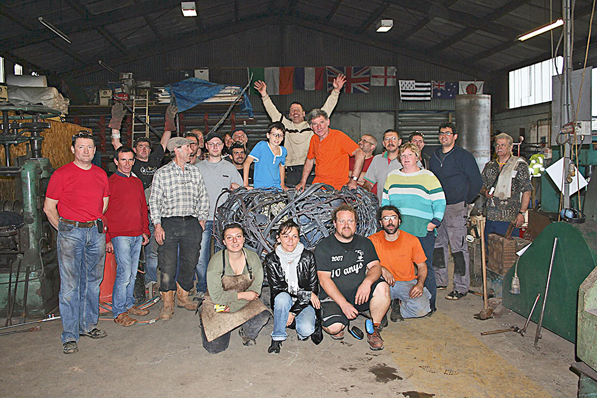 Group photo with the nest